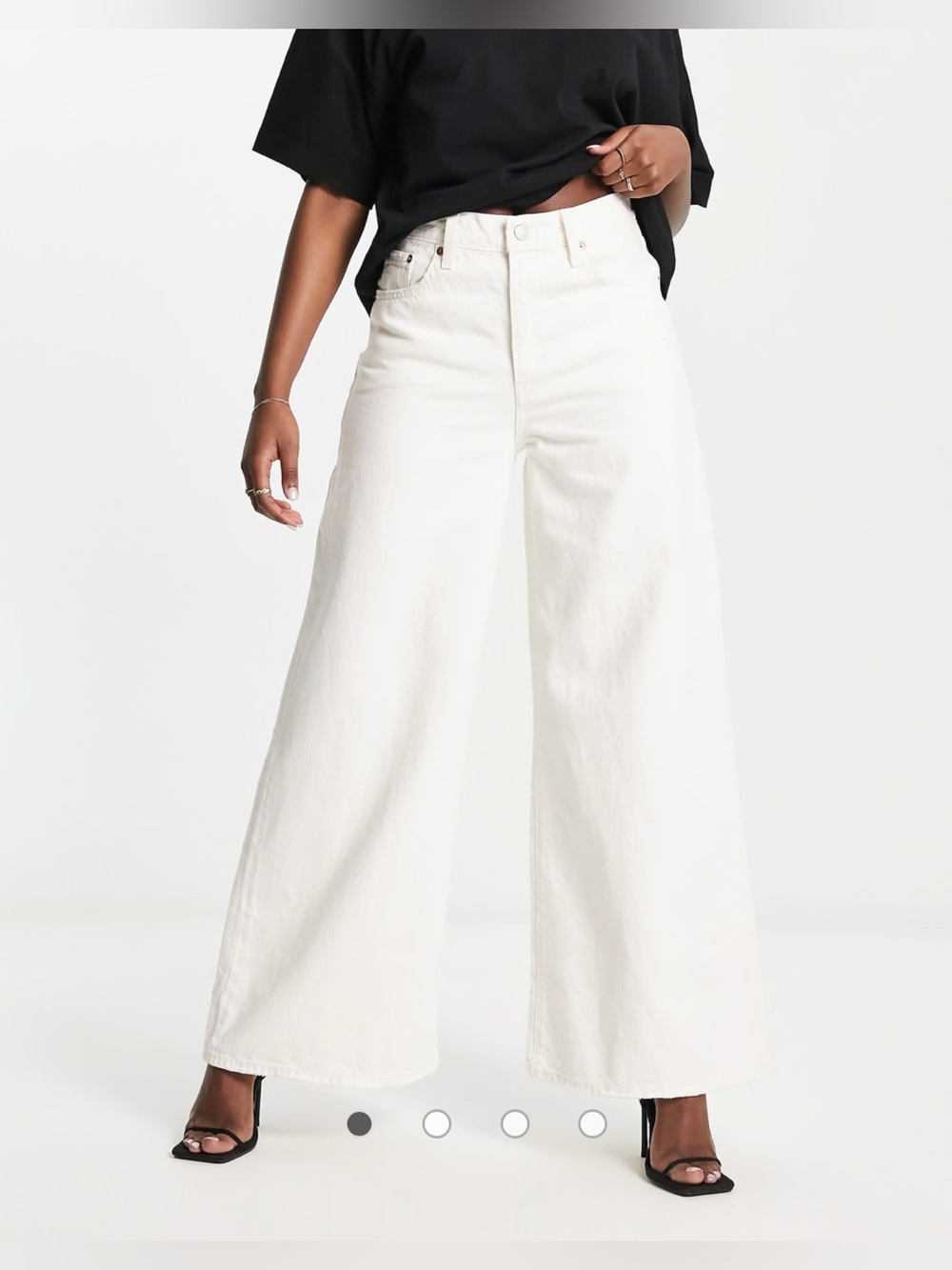 Levi’s XL Flood Jeans White